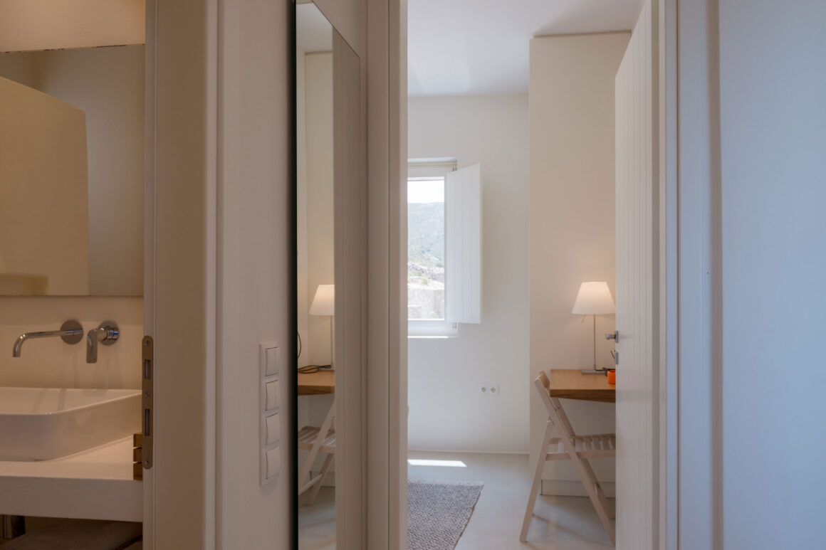 Ekfrasis Suite